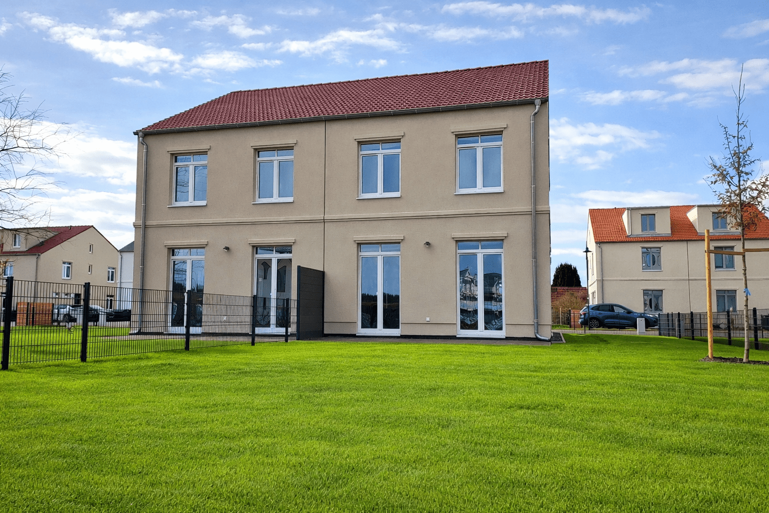 Modernes Doppelhaus im Neubauprojekt Movida Schönwalde mit 154 Quadratmetern Wohnfläche und Garten, zur Miete