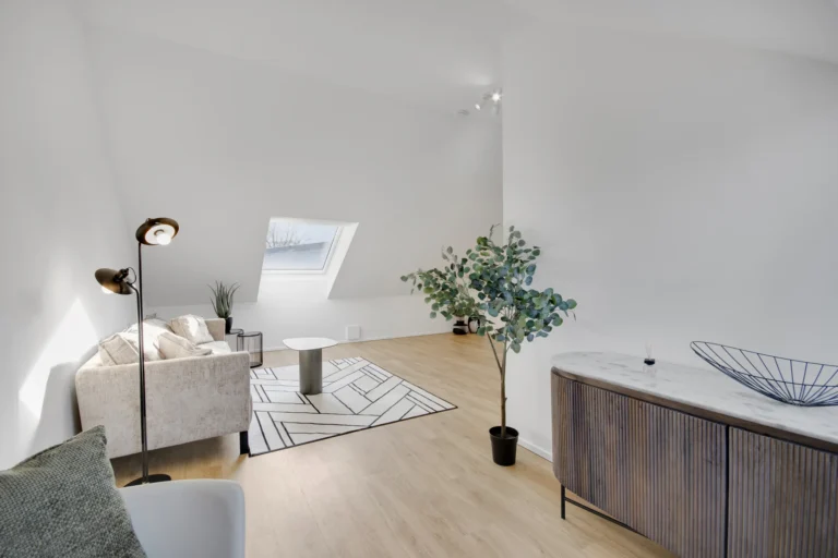 Dachgeschoss Studio Haus mieten