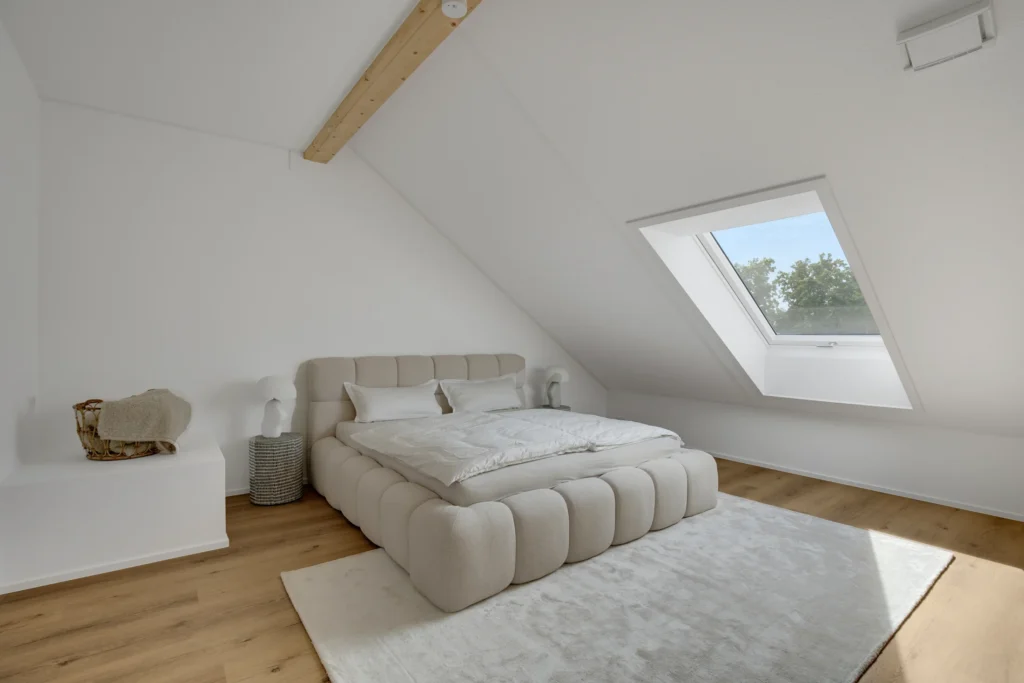 Dachgeschoss Zimmer Haus mieten