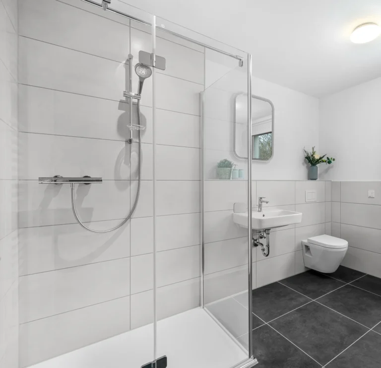 Modernes Badezimmer Haus mieten